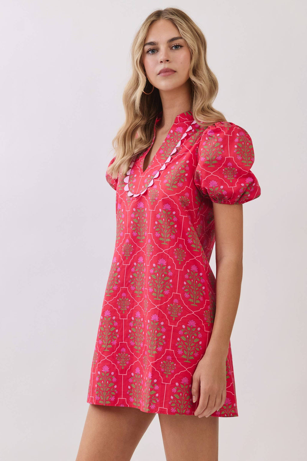 Scallop Trim Detail Floral Mini Dress: BERRY